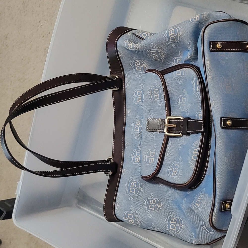 Shoulder bag